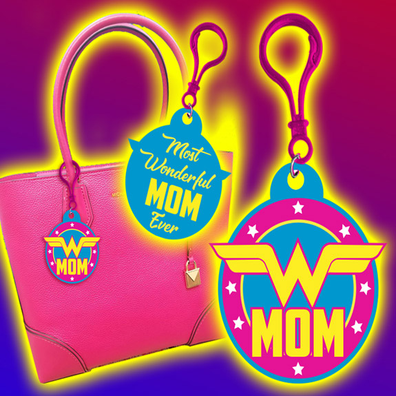 Wonderful Mom Clip - Mom Gifts - Santa Shop Gifts